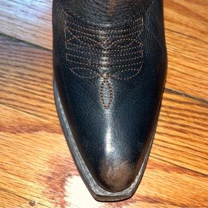 Free Bird boots. Size 9